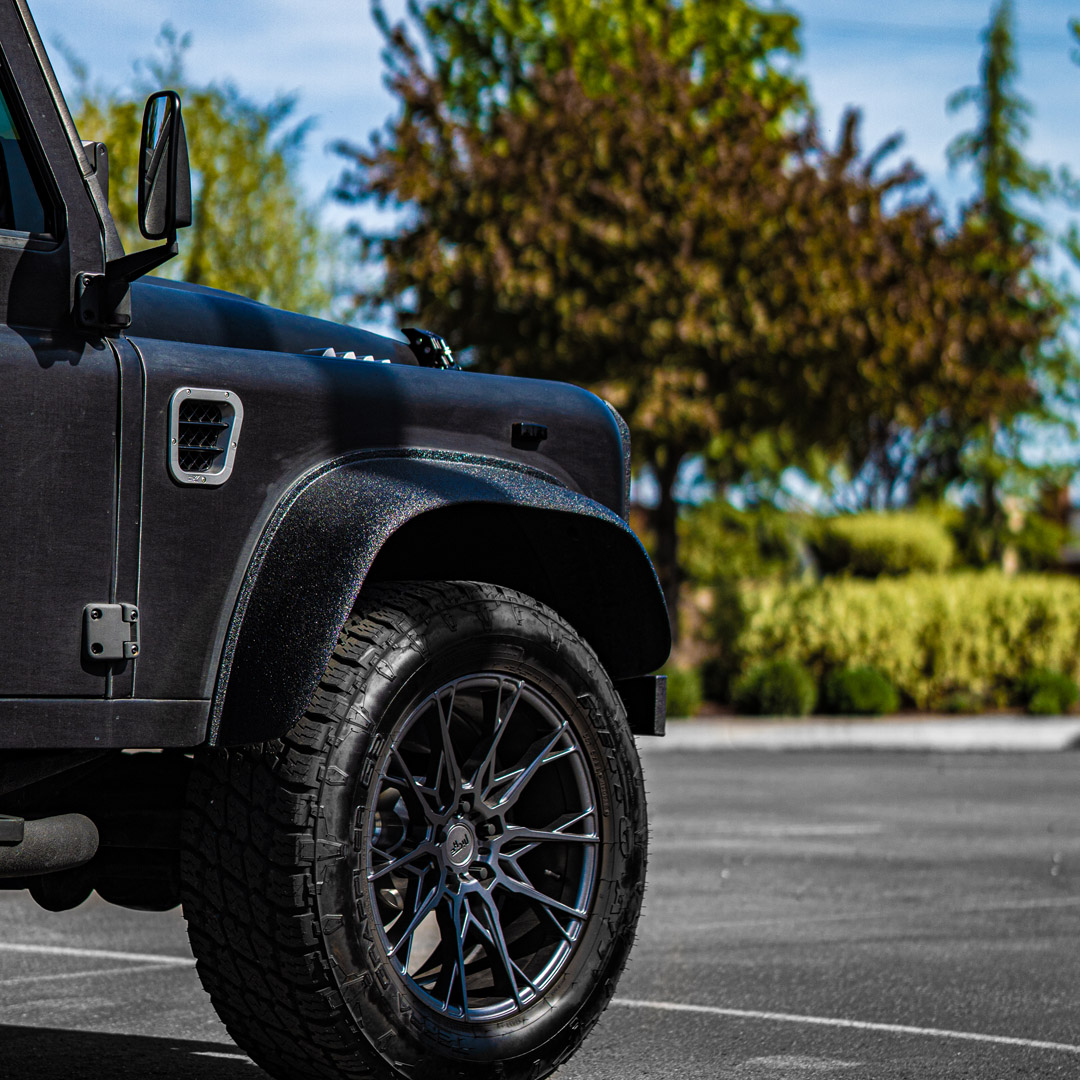 1986 Land Rover Defender - Engine Photo