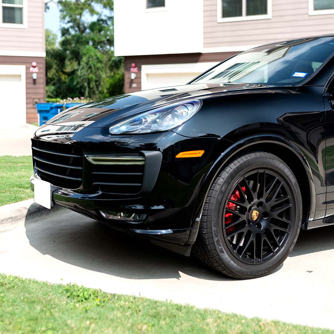 2017 Porsche Cayenne - Engine Photo