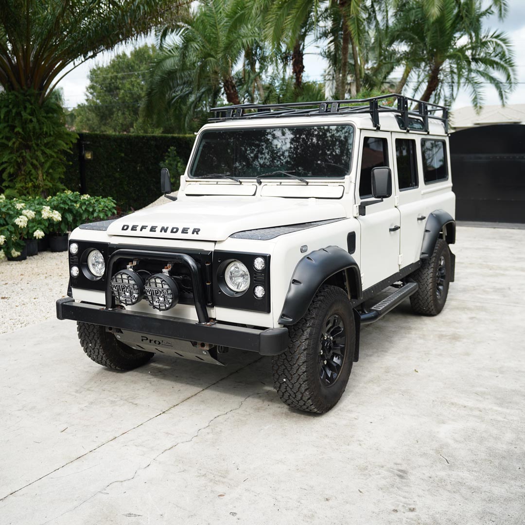 1991 Land Rover Defender - Overview Photo