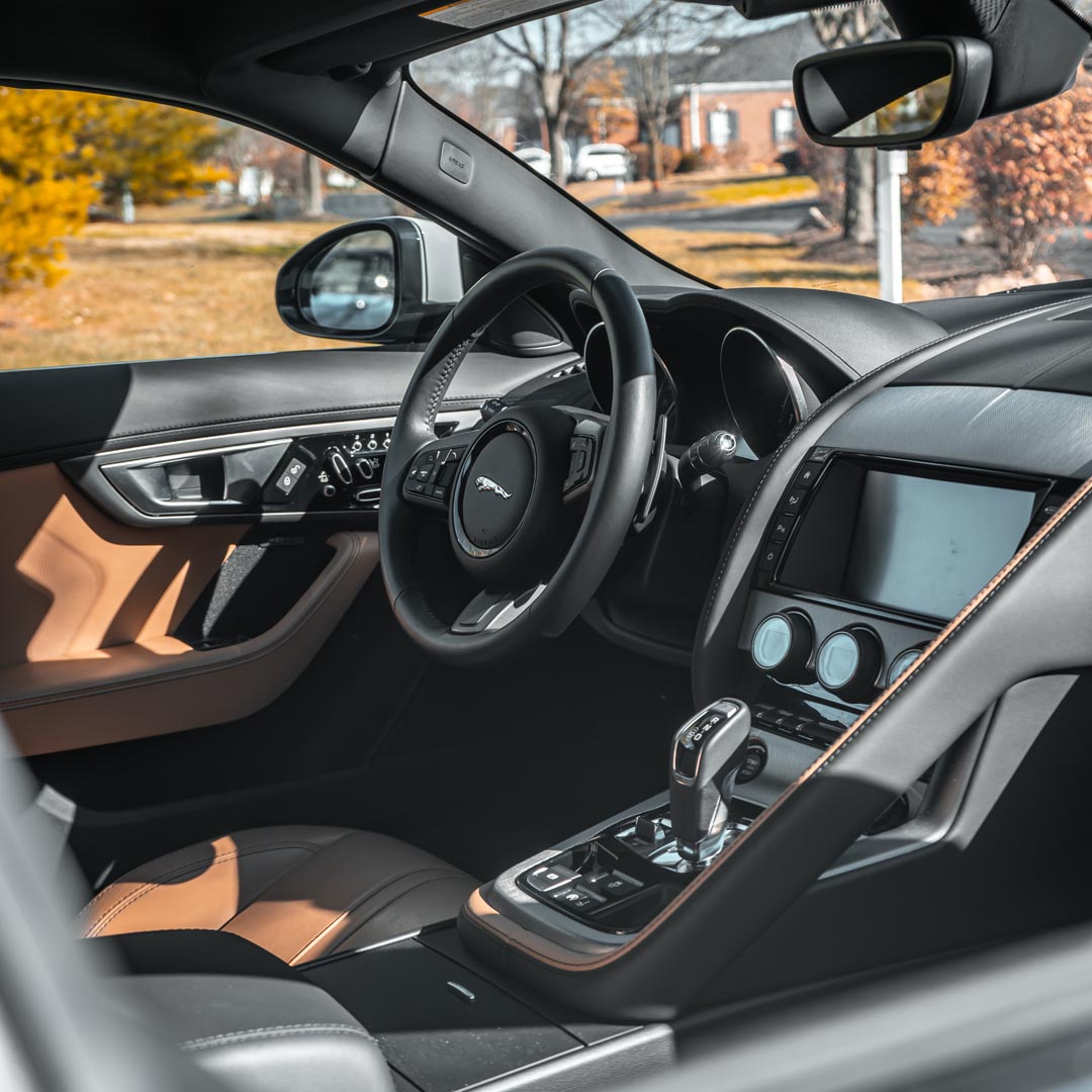 2017 Jaguar F-Type - Interior Photo