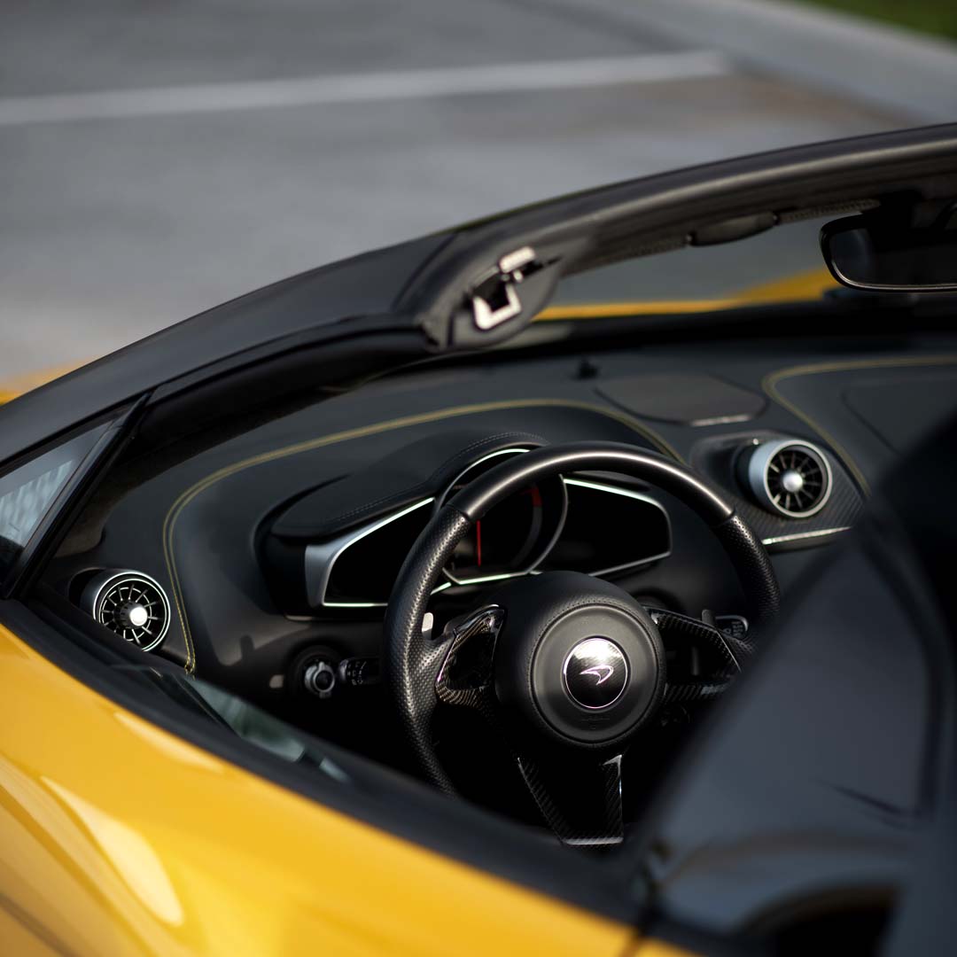 2014 Mclaren MP4-12C - Interior Photo