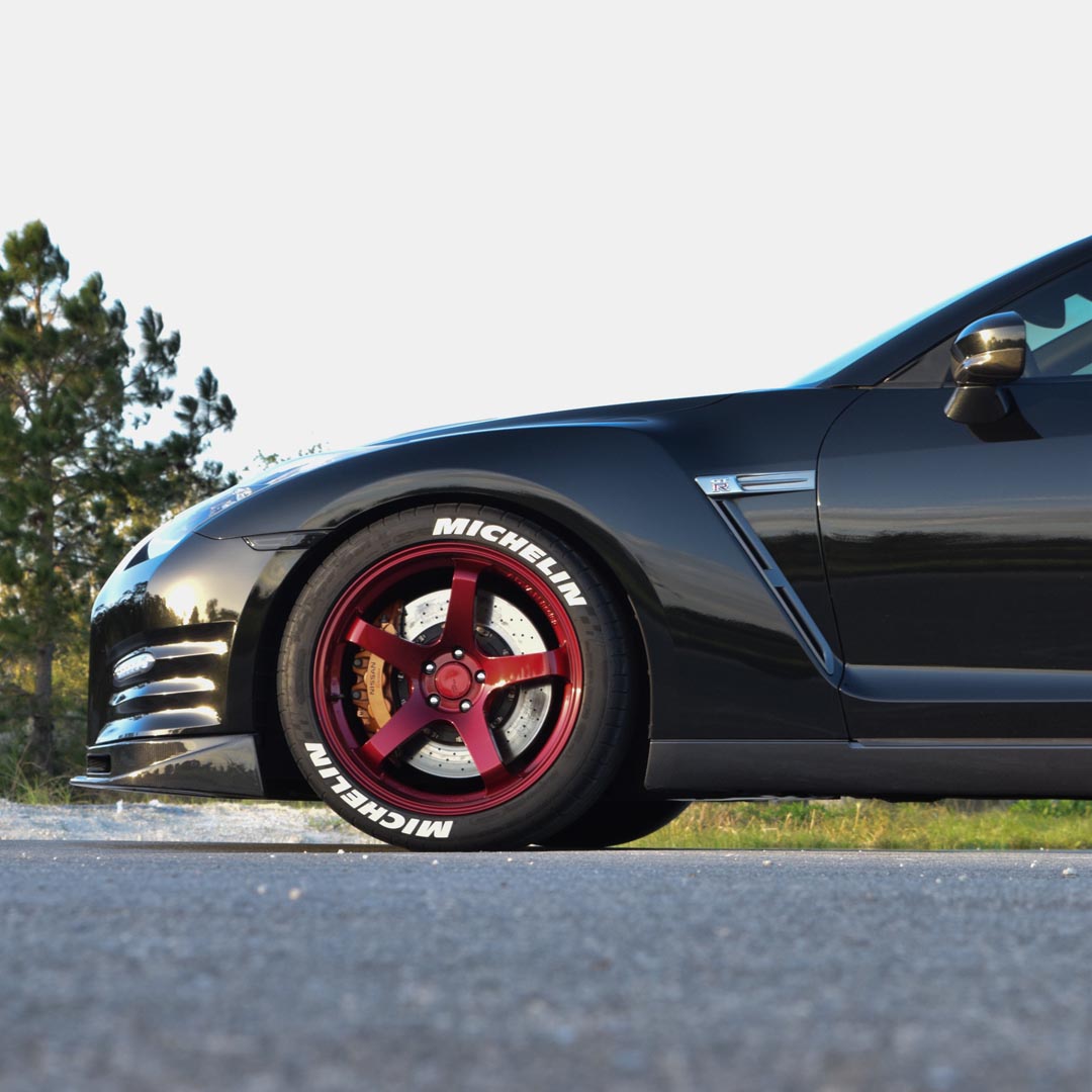 2013 Nissan GT-R - Engine Photo