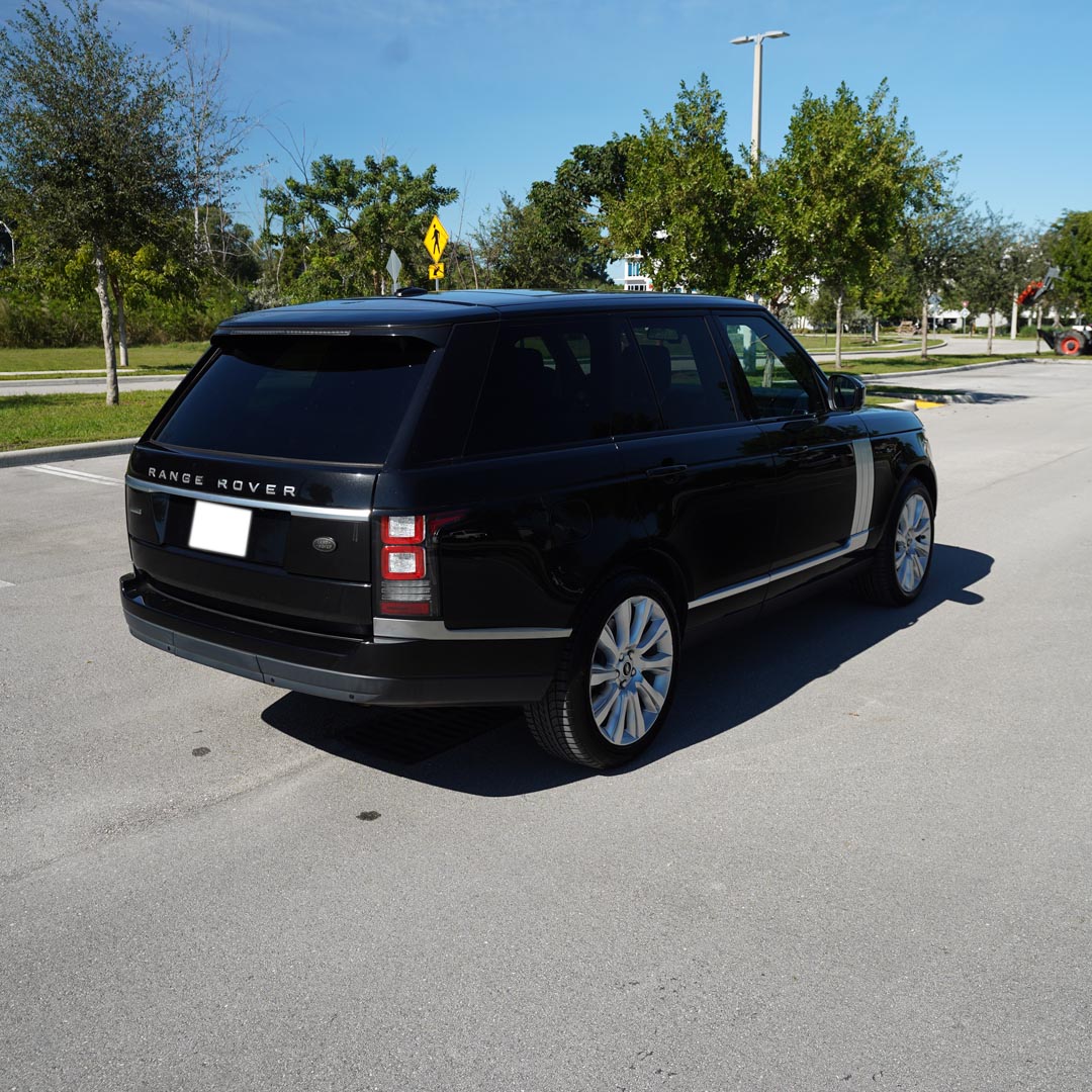 2014 Land Rover Range Rover - Interior Photo