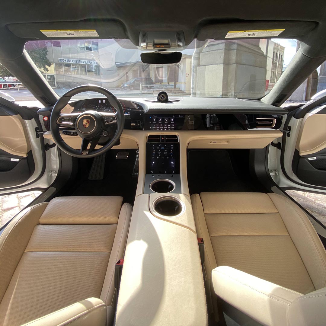 2020 Porsche Taycan Turbo - Interior Photo