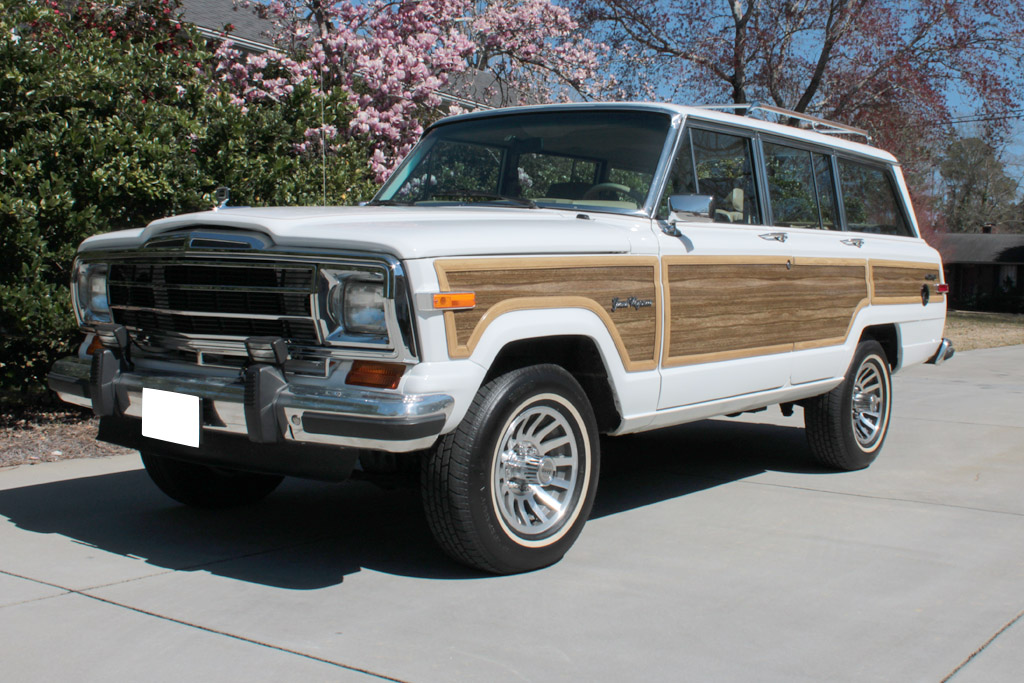 1990 Jeep Grand Wagoneer 