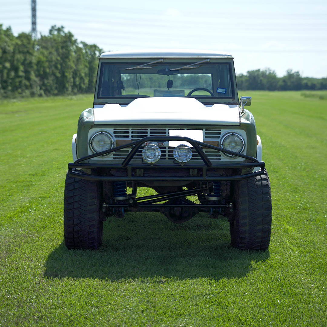 1971 Ford Bronco - Engine Photo
