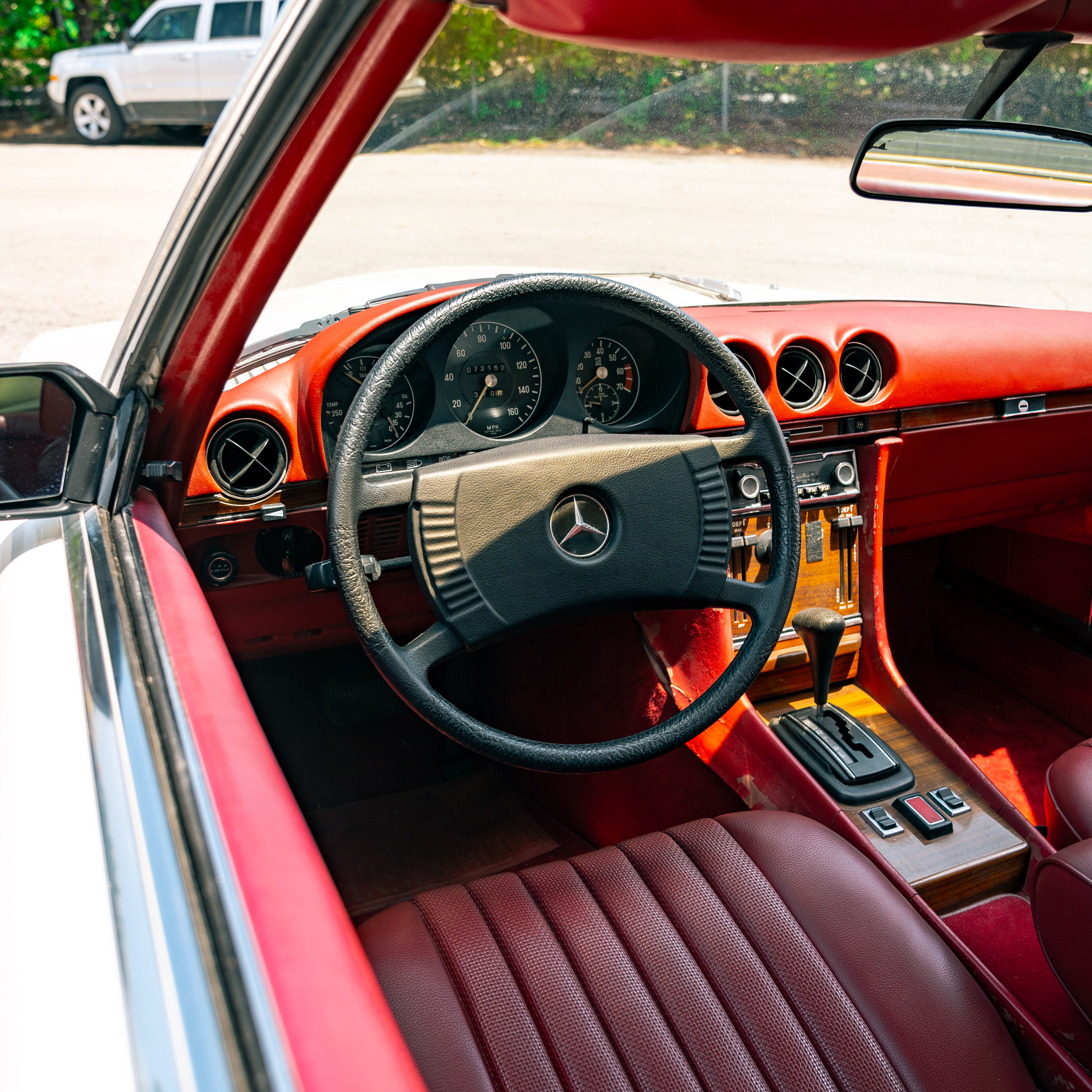 1975 Mercedes-benz 450SL - Interior Photo