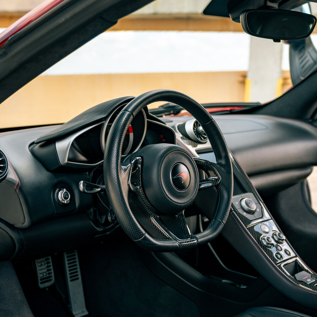 2012 Mclaren MP4-12C - Interior Photo