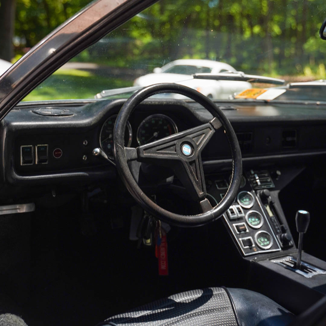 1974 DeTomaso Pantera - Interior Photo