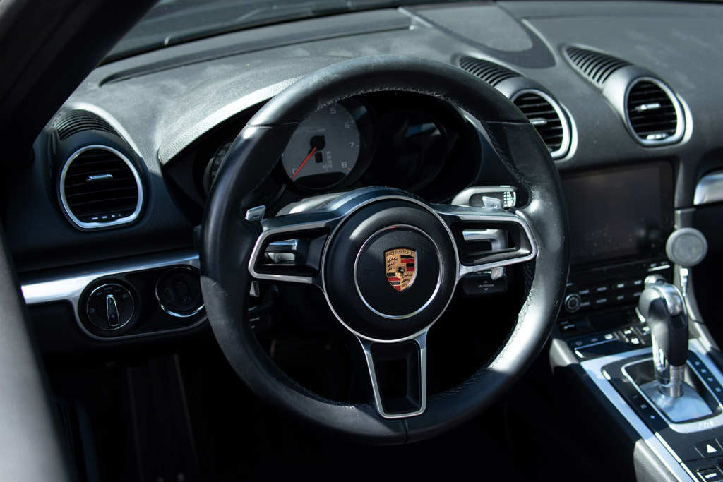 2018 Porsche 718 - Interior Photo