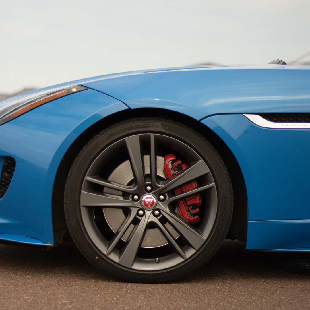 2017 Jaguar F-Type - Engine Photo