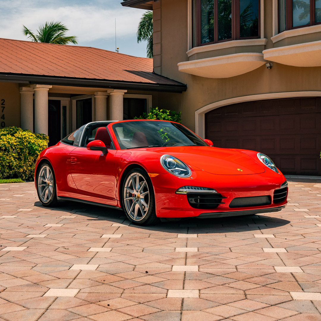 2016 Porsche 911 - Overview Photo