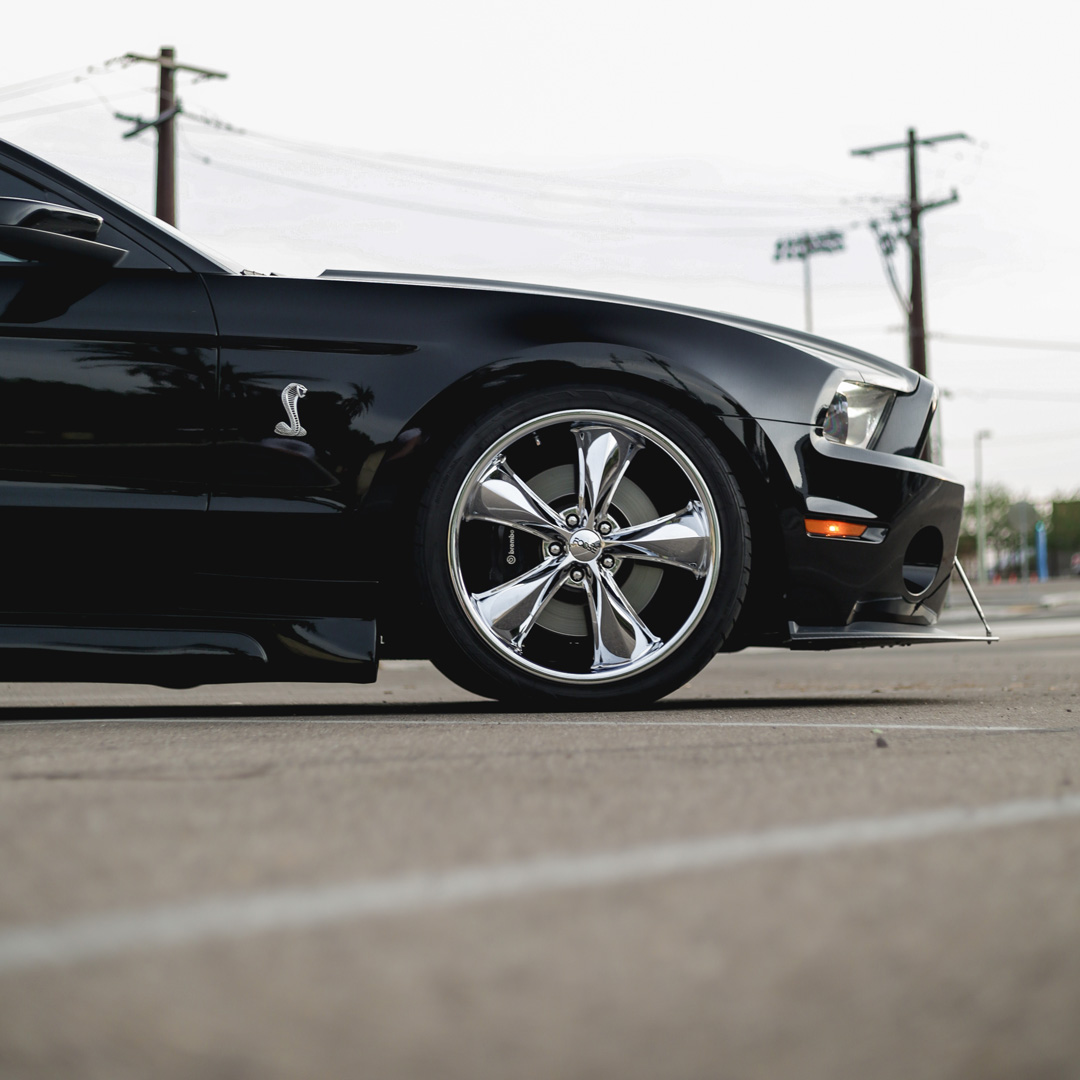 2012 Ford Mustang - Engine Photo