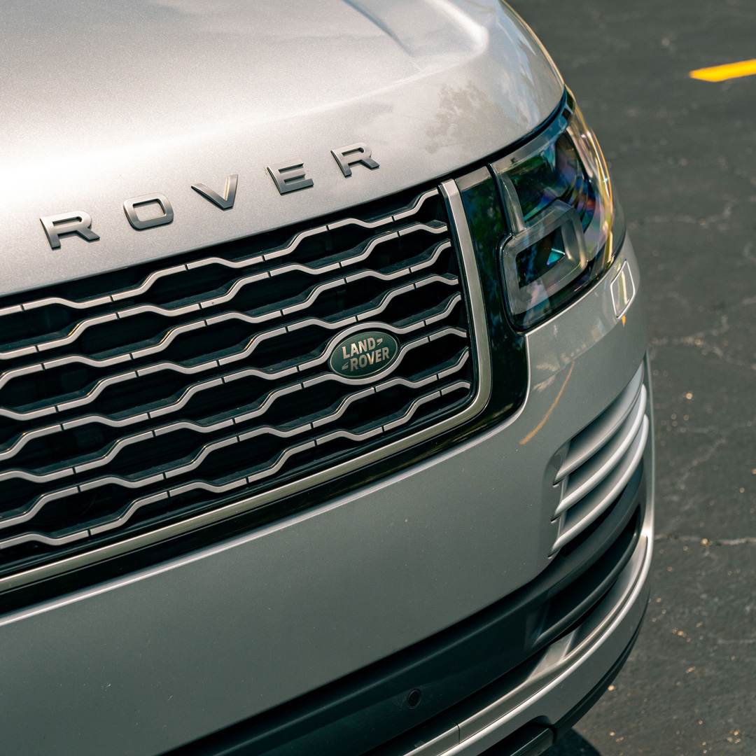 2018 Land Rover Range Rover - Engine Photo