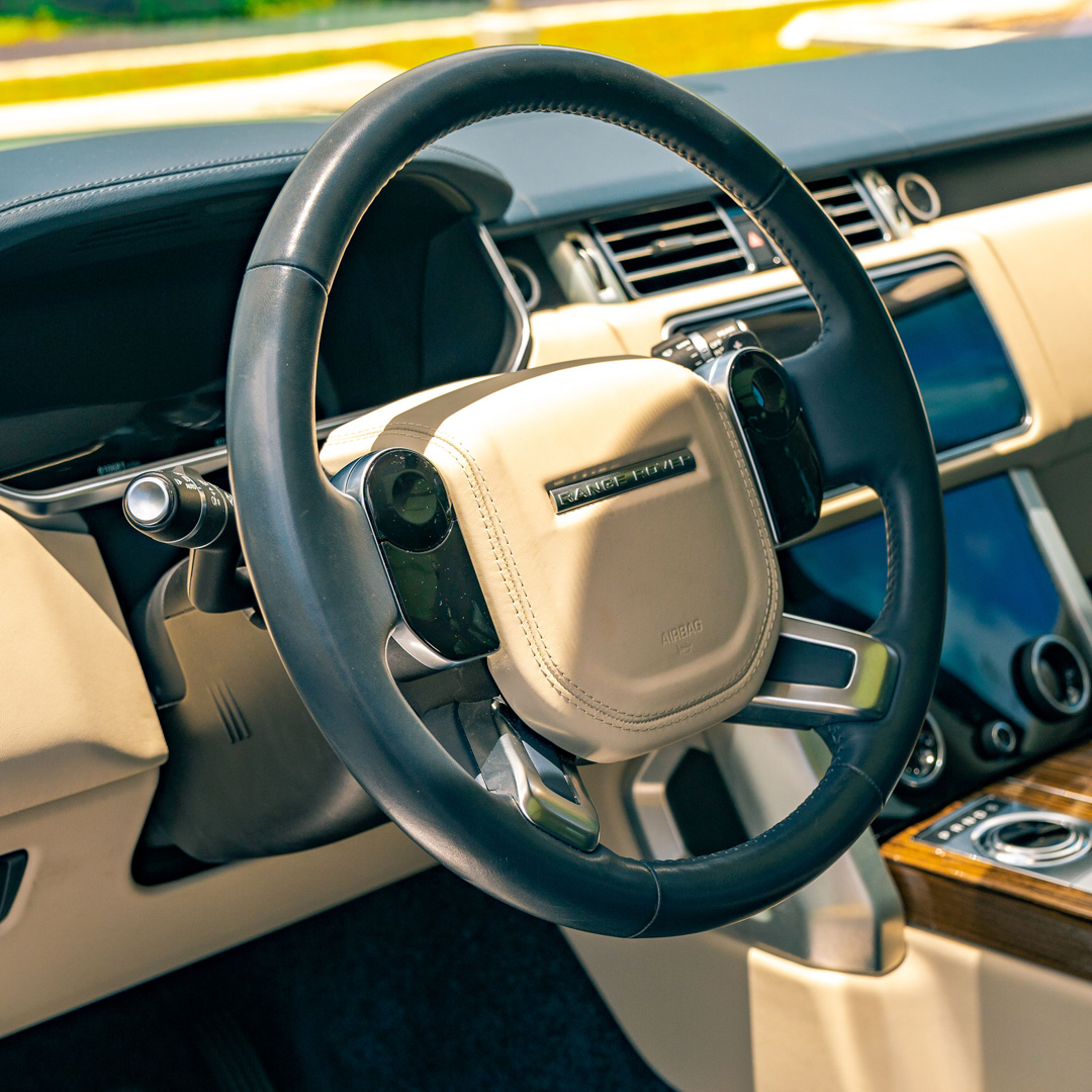 2018 Land Rover Range Rover - Interior Photo