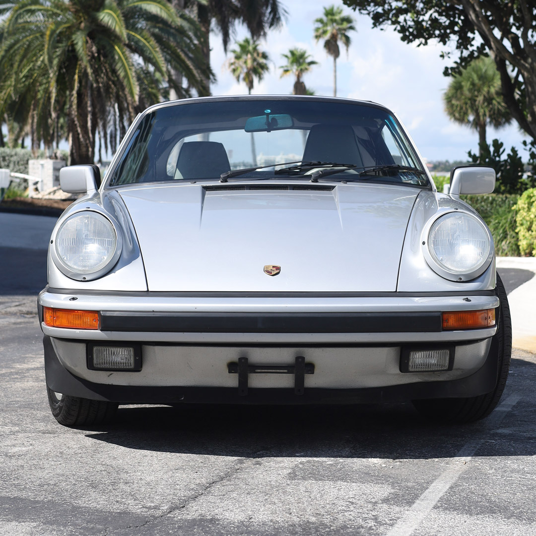 1989 Porsche Carrera 911 - Engine Photo