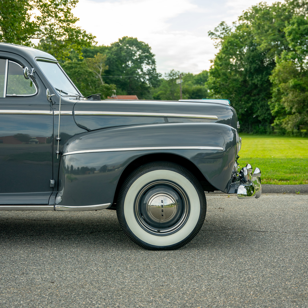 1948 Ford Super Deluxe  - Engine Photo