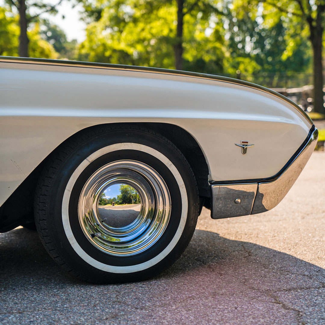 1963 Ford Thunderbird - Engine Photo