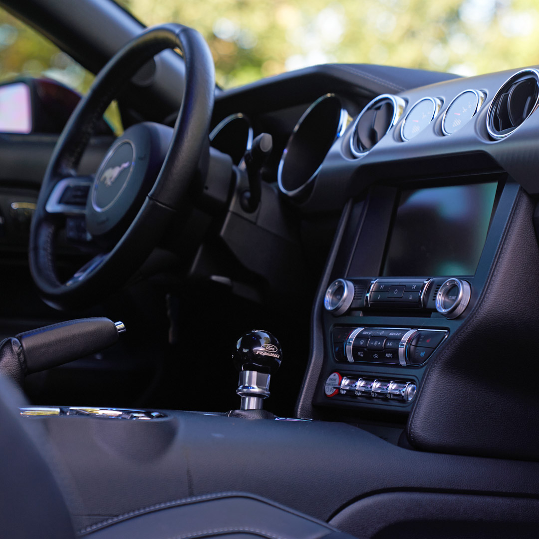 2015 Ford Mustang - Interior Photo