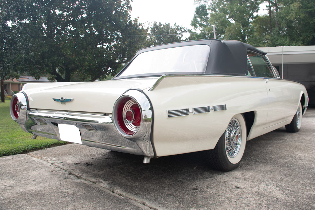 1962 Ford Thunderbird - Overview Photo