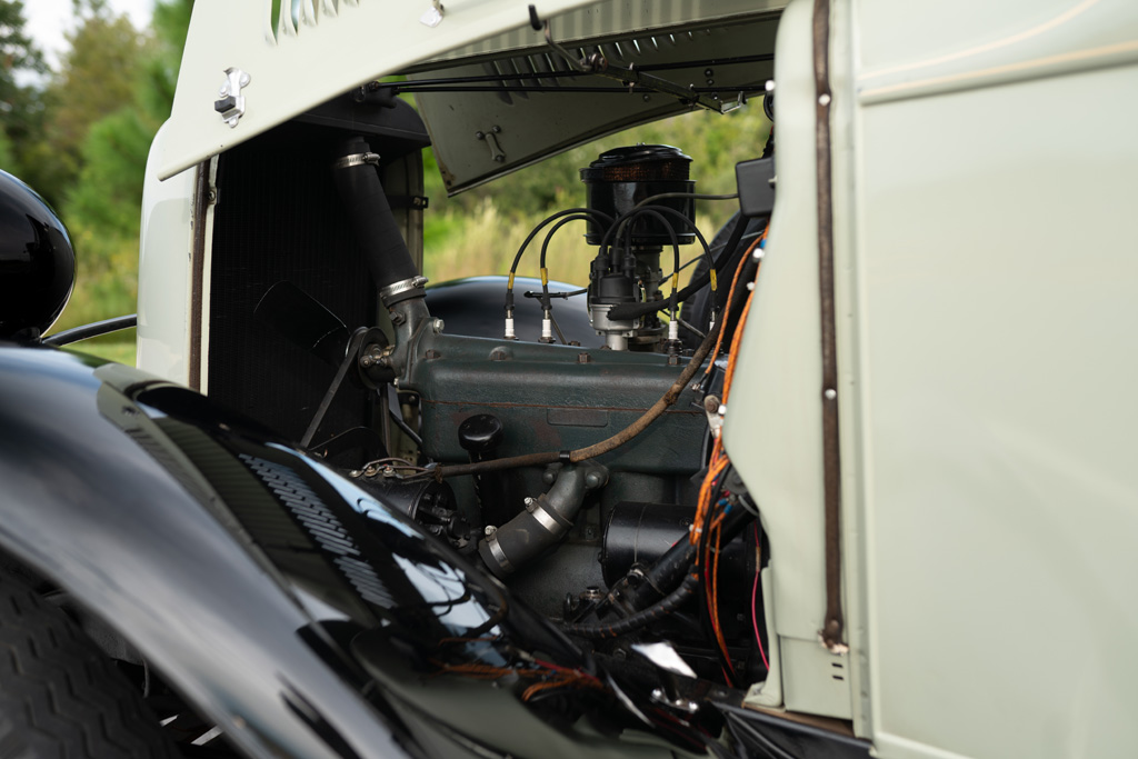 1934 Ford Model B - Engine Photo