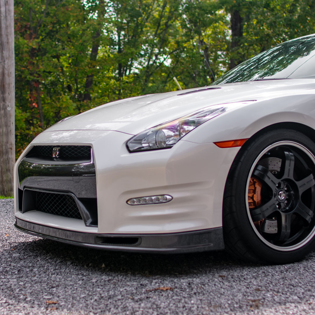 2014 Nissan GT-R - Engine Photo