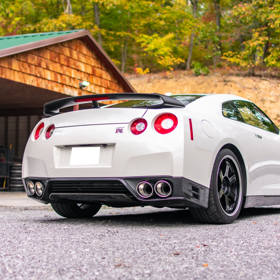 2014 Nissan GT-R - Interior Photo