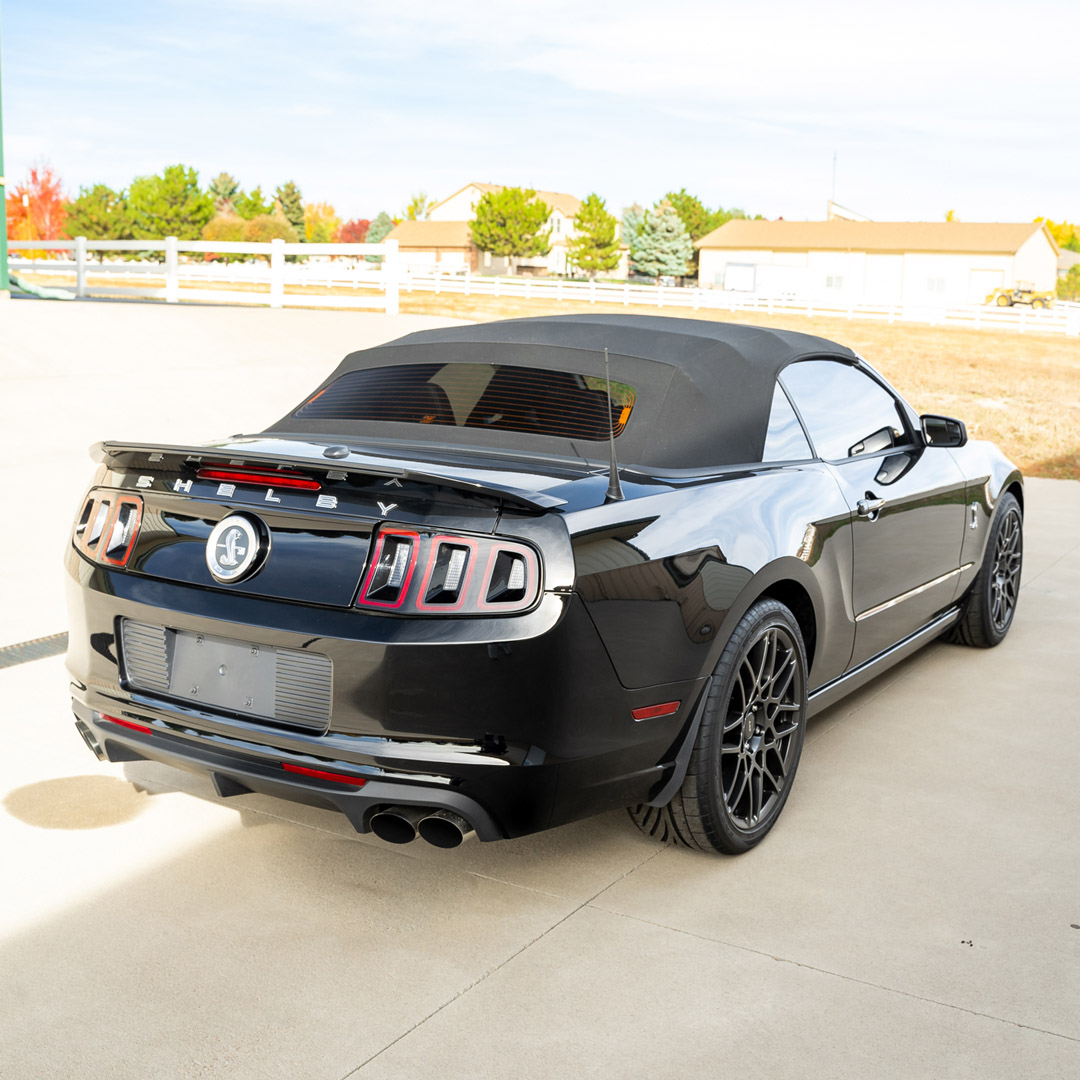 2014 Ford Mustang - Interior Photo