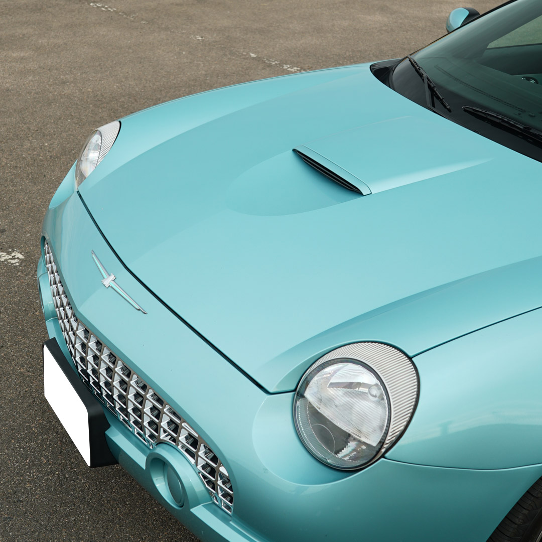 2002 Ford Thunderbird - Engine Photo