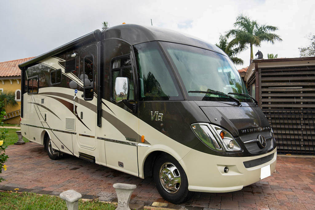 2014 Winnebago Via - Overview Photo