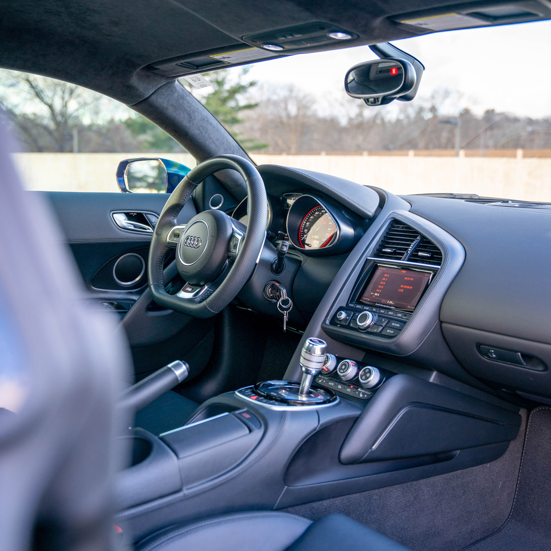 2015 Audi R8 - Interior Photo