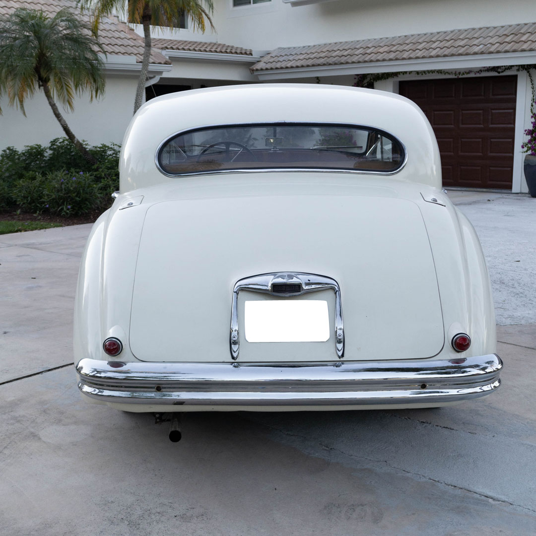 1954 Jaguar Mark VII - Interior Photo
