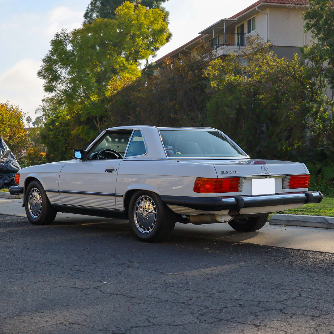 1989 Mercedes Benz 560 SL - Interior Photo