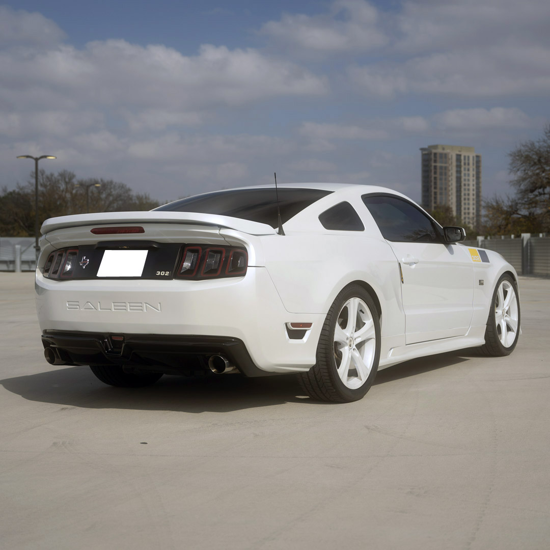 2014 Ford Mustang - Interior Photo