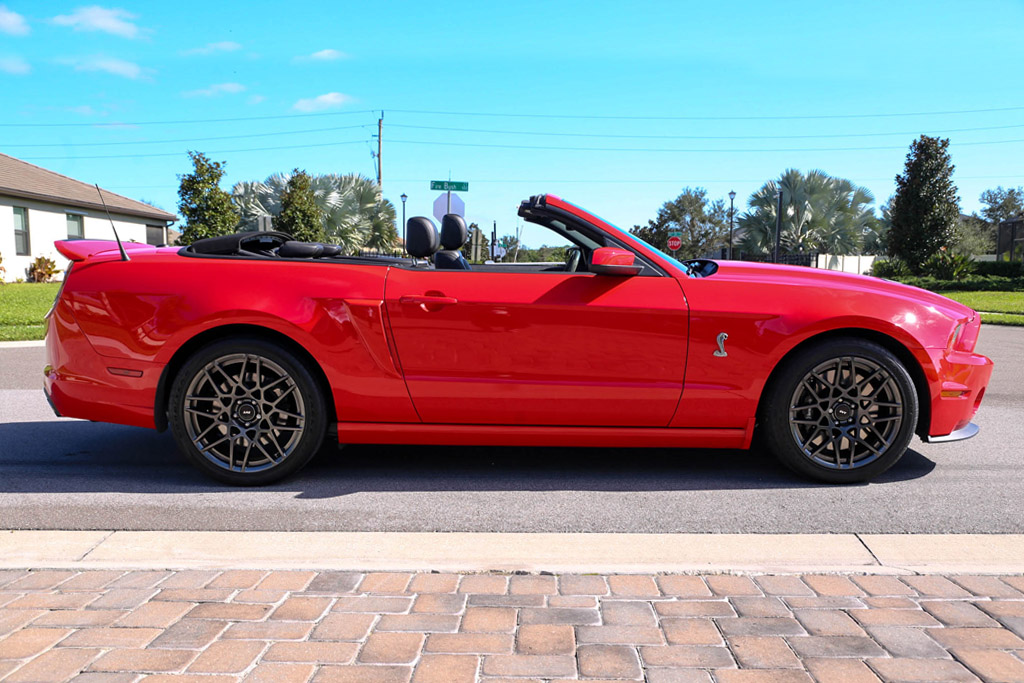 1999 Ford Mustang - Overview Photo
