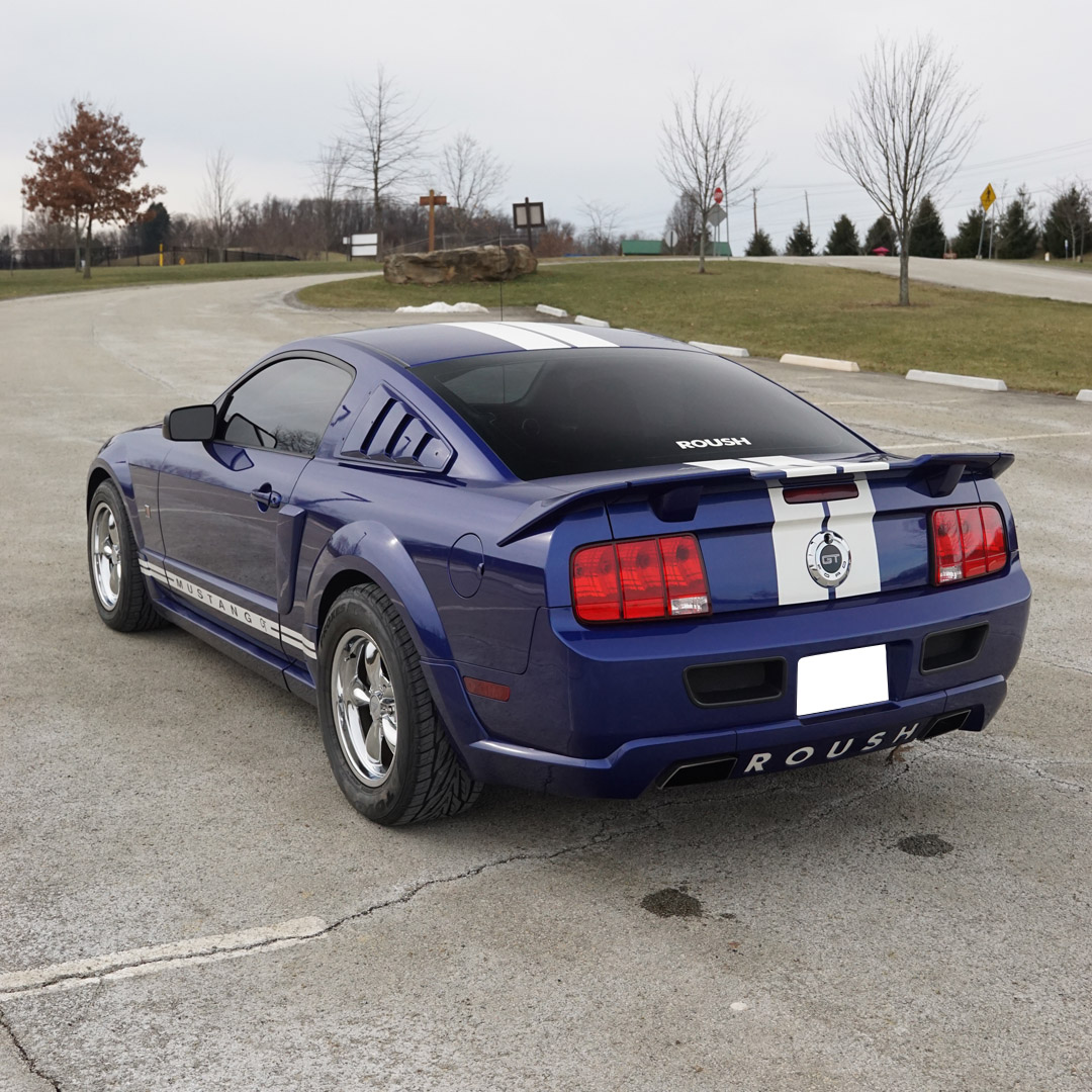 2005 Ford Mustang - Interior Photo