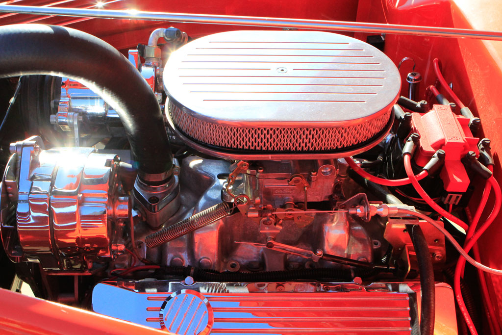 1938 Ford Tudor - Engine Photo