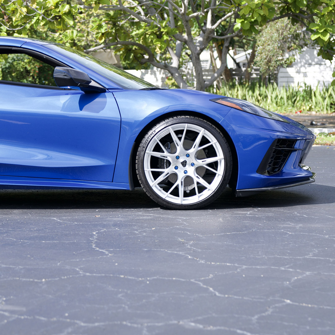 2020 Chevrolet Corvette - Engine Photo