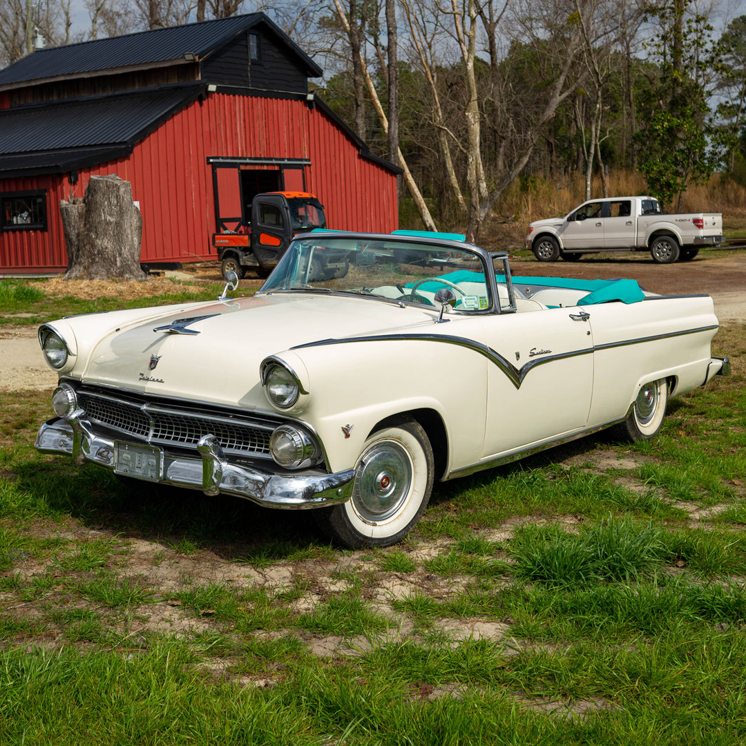 1955 Ford Sunliner - Overview Photo