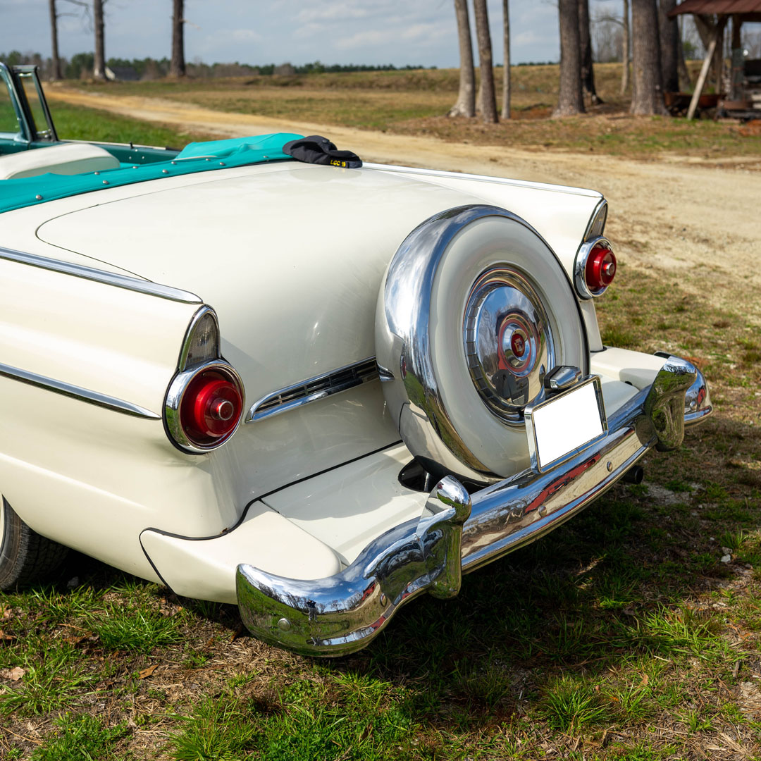 1955 Ford Sunliner - Interior Photo