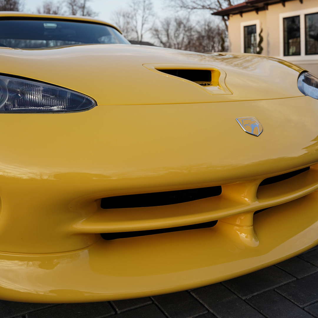 2001 Dodge Viper - Engine Photo