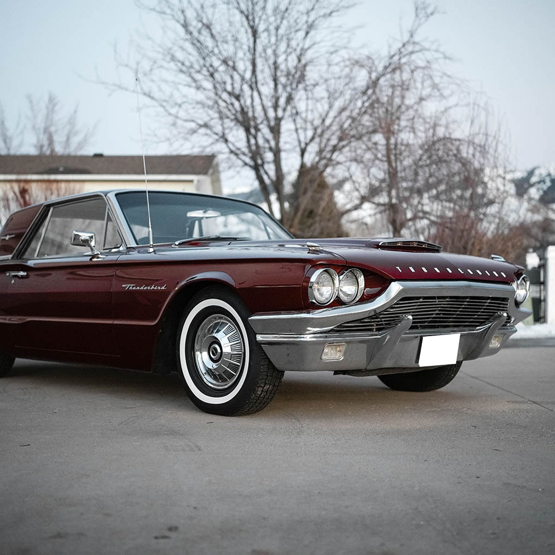 1964 Ford Thunderbird - Engine Photo