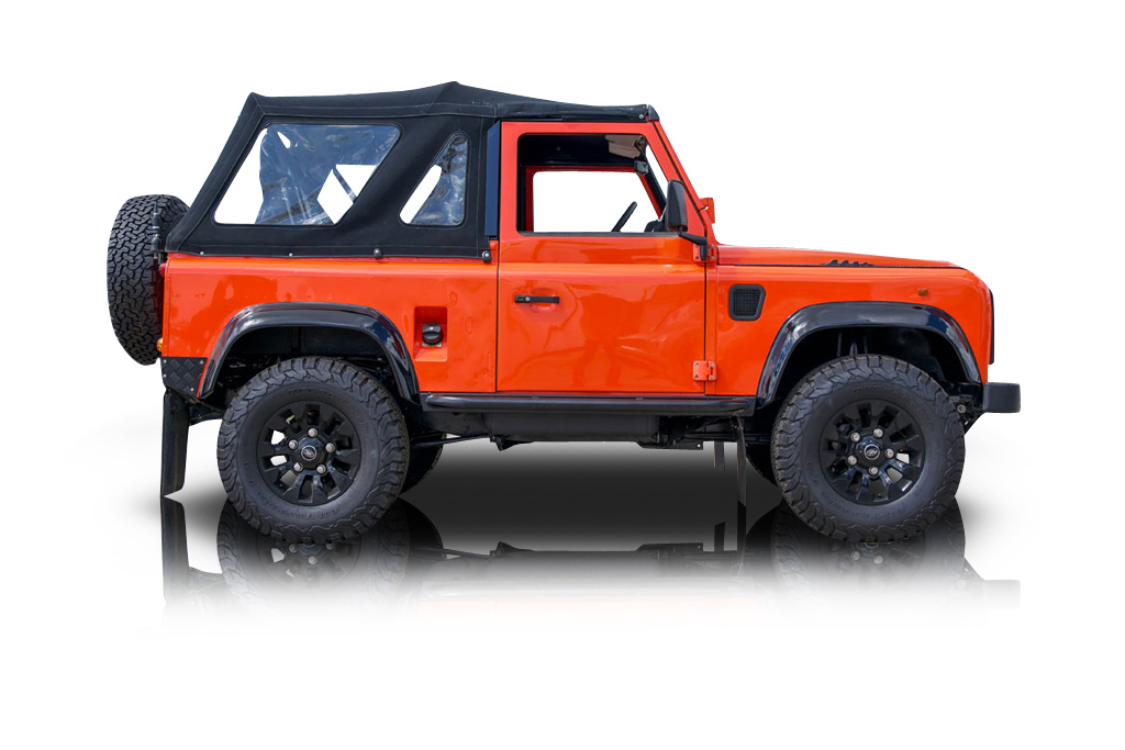 An incredible side shot photo of aLand Rover Defender 90 that you should buy.