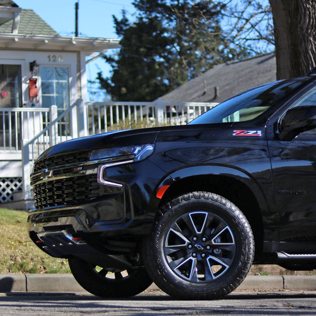 2022 Chevrolet Tahoe - Engine Photo