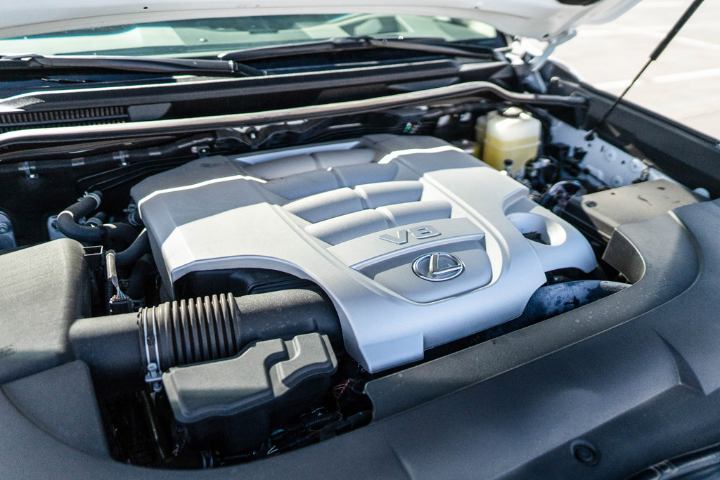 2021 Lexus LX570 - Engine Photo