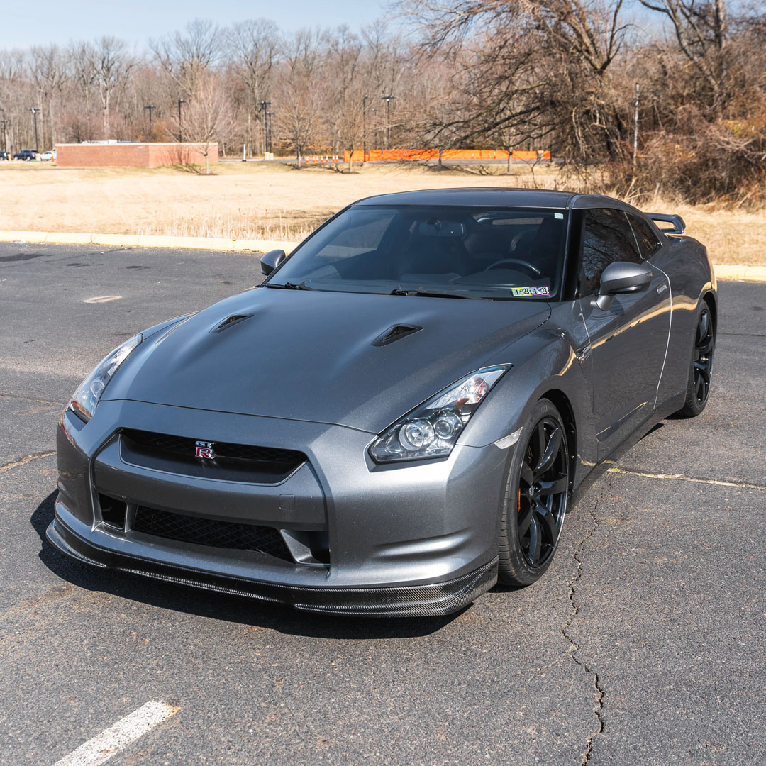 2009 Nissan GT-R - Overview Photo