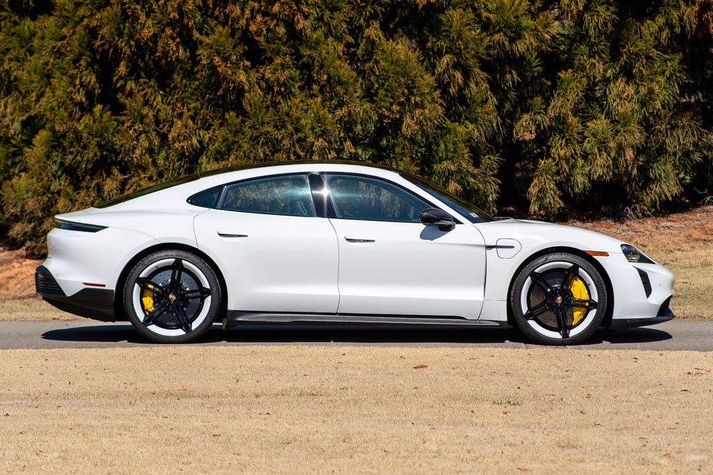 2021 Porsche Taycan - Interior Photo