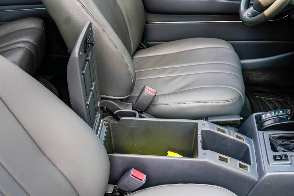 1995 Toyota Land Cruiser - Interior Photo