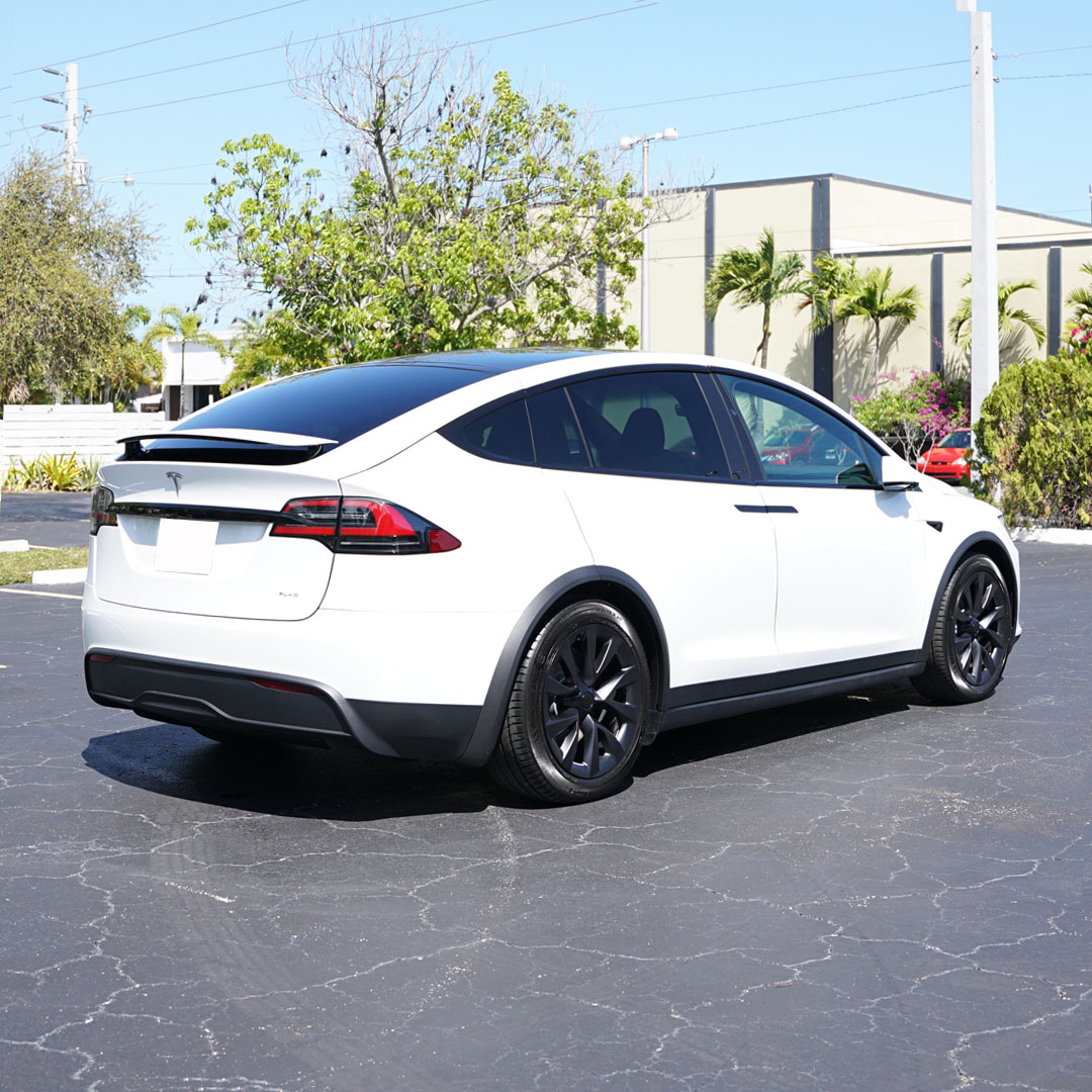 2022 Tesla Model X - Interior Photo