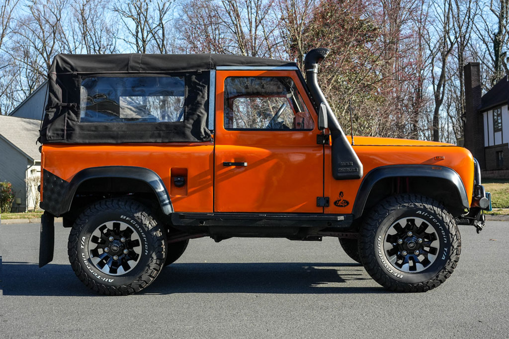 1995 Land Rover Defender 90 - Overview Photo